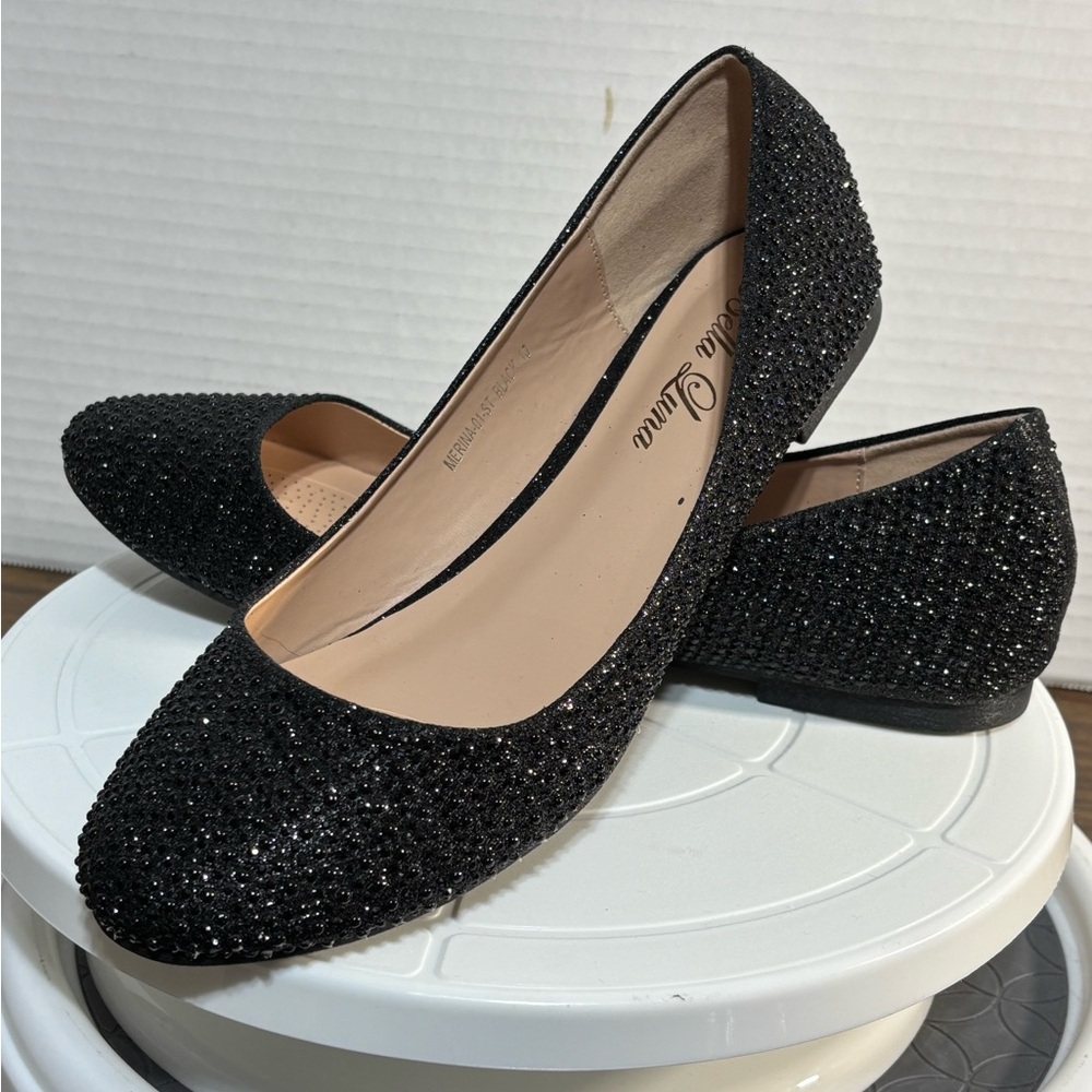 Bella Luna size 10 women’s Merina-01 black w/sparkly embellishment flats BLING!